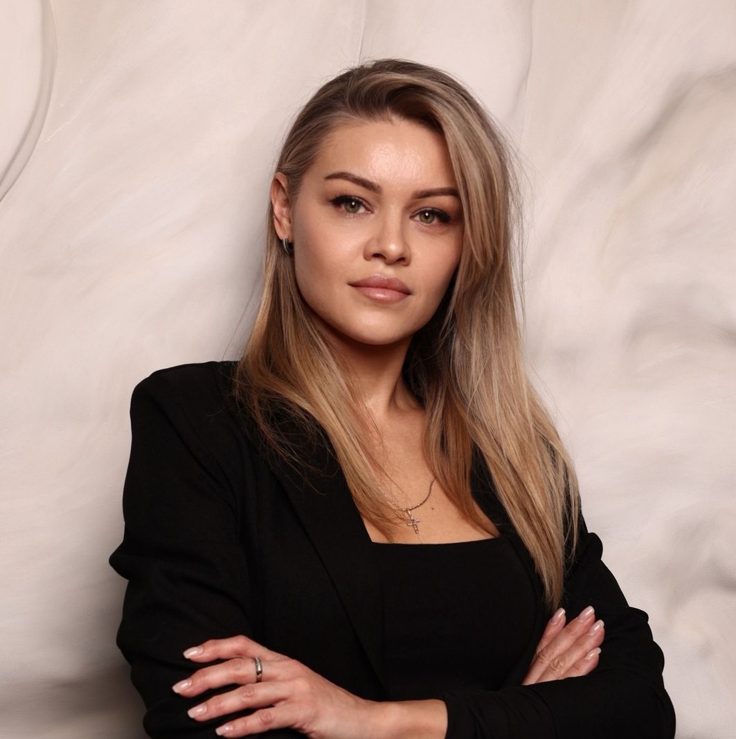 Екатерина Асатрян — администратор